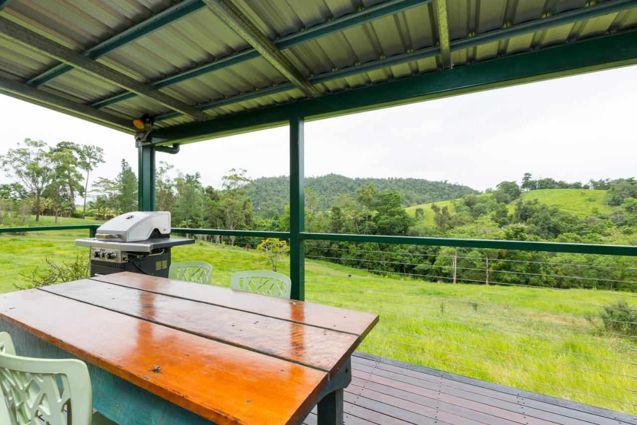 Mena Creek Flower House Exterior photo